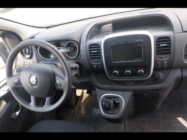 Renault Trafic image 8