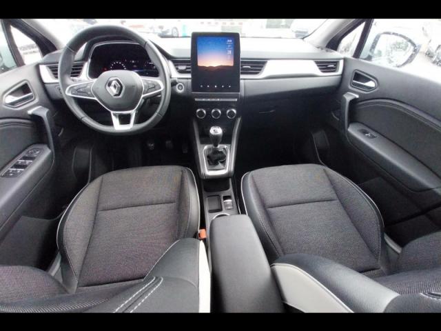 Renault Captur image 8