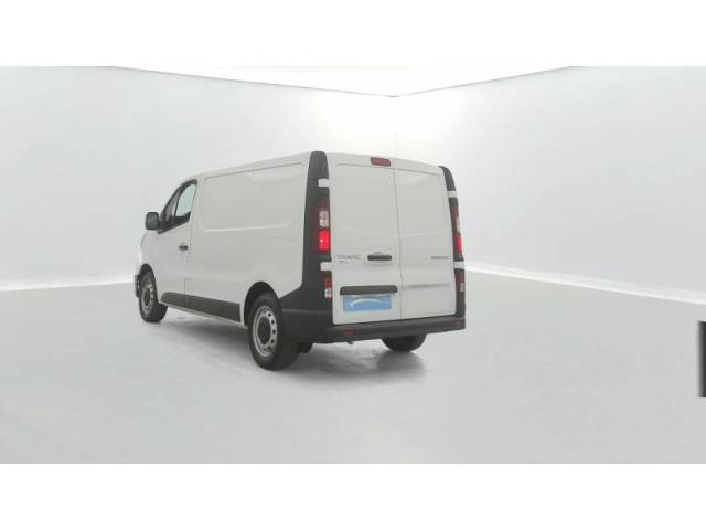 Renault Trafic image 9