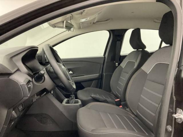 Dacia Sandero image 2