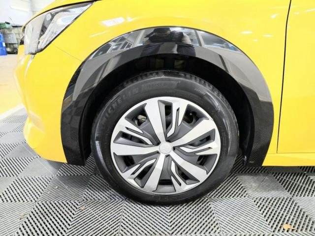 Peugeot 208 image 4