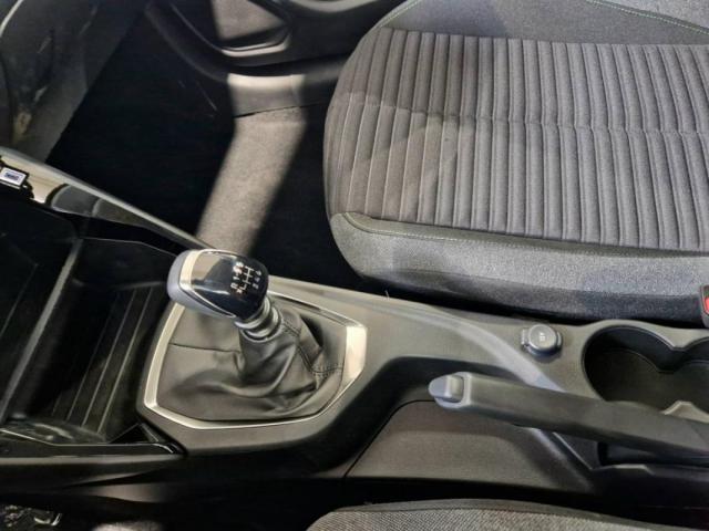 Peugeot 208 image 7