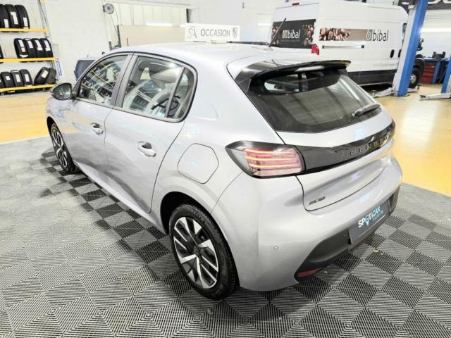 Peugeot 208 image 2