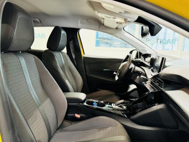 Peugeot 208 image 4
