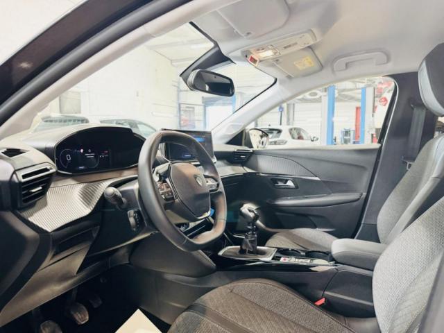 Peugeot 208 image 4
