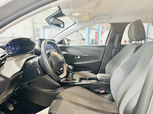 Peugeot 208 image 4