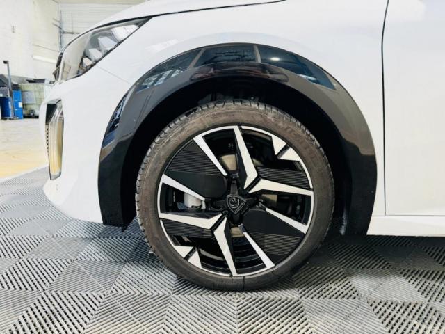 Peugeot 208 image 4