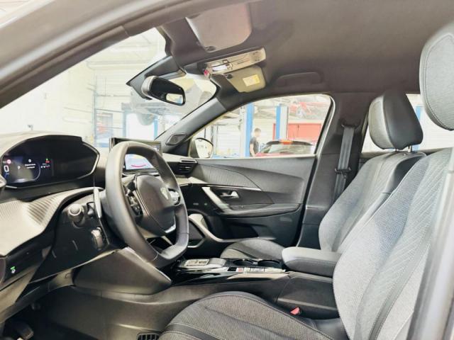 Peugeot 2008 image 8