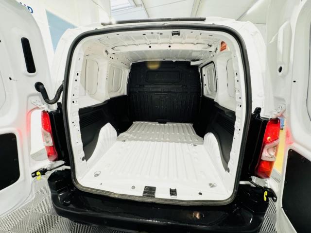 Peugeot Partner image 1