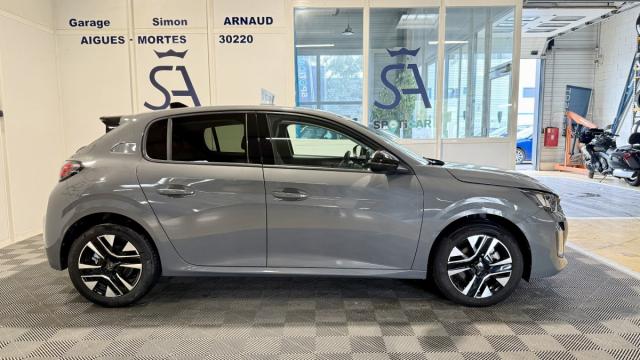 Peugeot 208 image 8