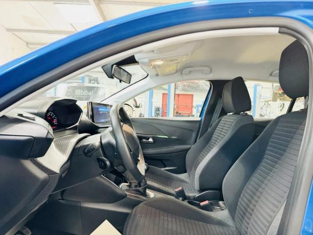 Peugeot 208 image 8