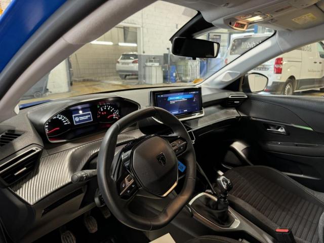 Peugeot 208 image 7