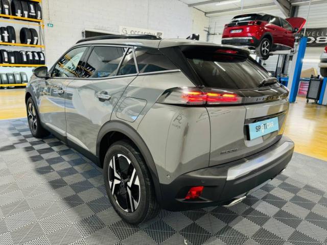 Peugeot 2008 image 8