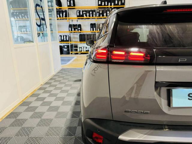 Peugeot 2008 image 3