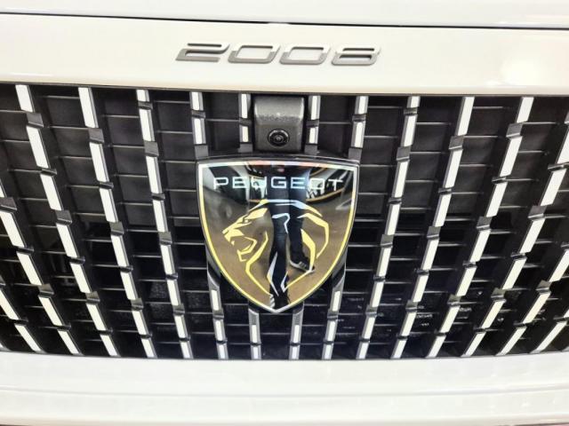 Peugeot 2008 image 7