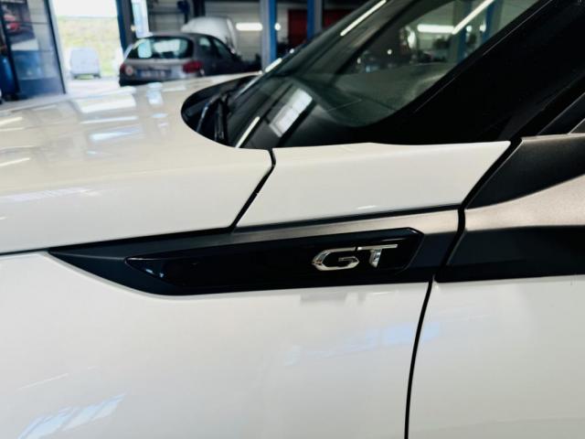 Peugeot 2008 image 1