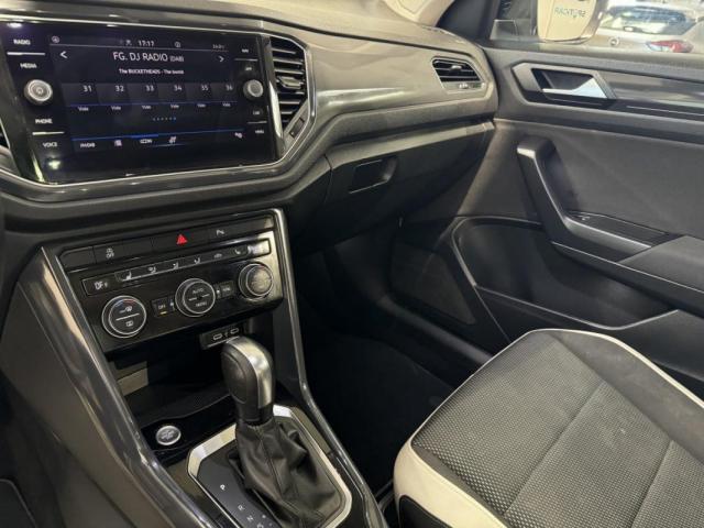 Volkswagen T-Roc image 3