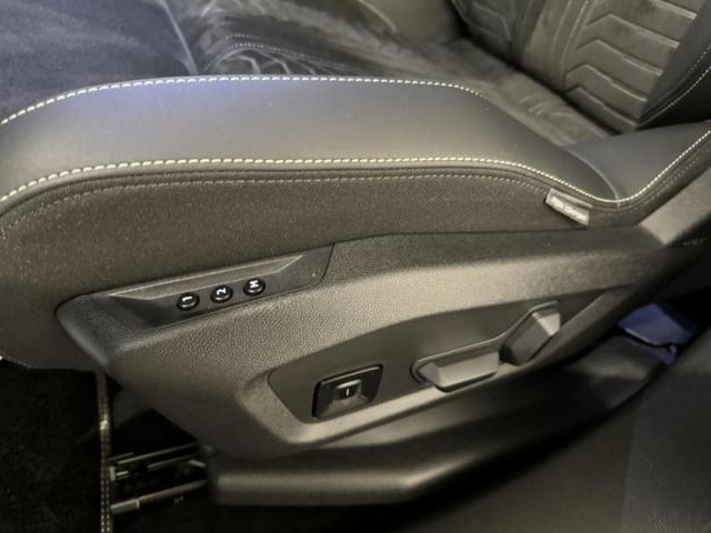 Peugeot 5008 image 1