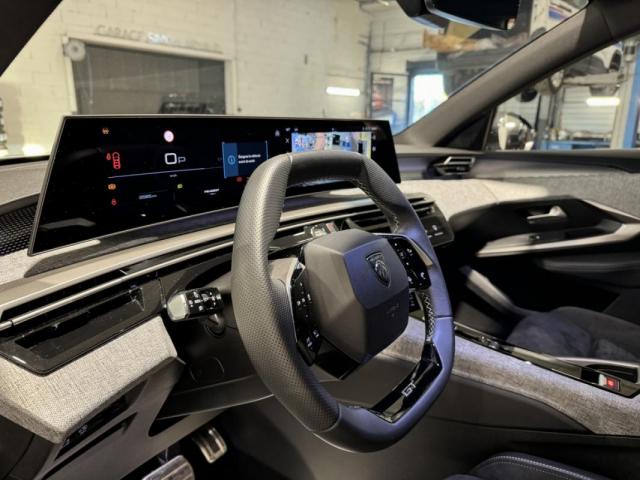 Peugeot 5008 image 8