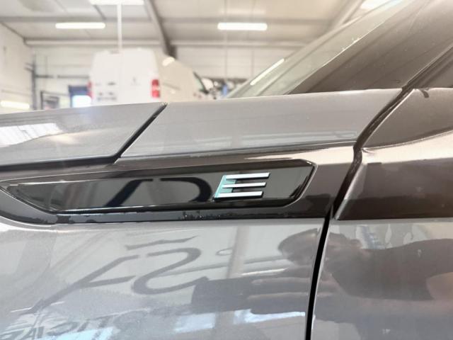 Peugeot 2008 image 1