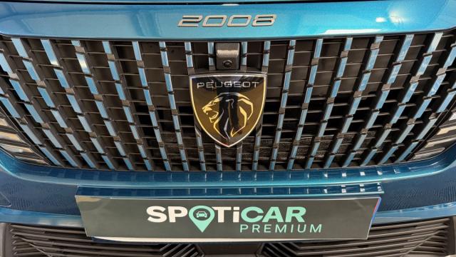 Peugeot 2008 image 8