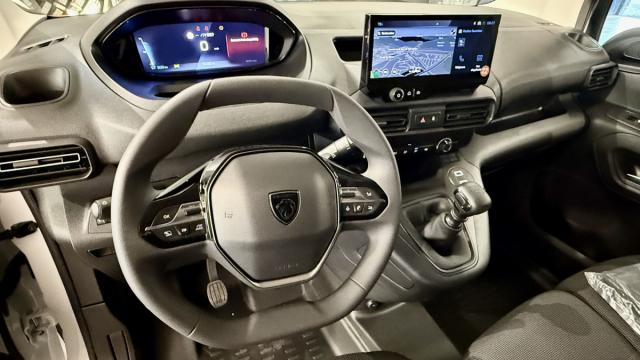 Peugeot Partner image 8