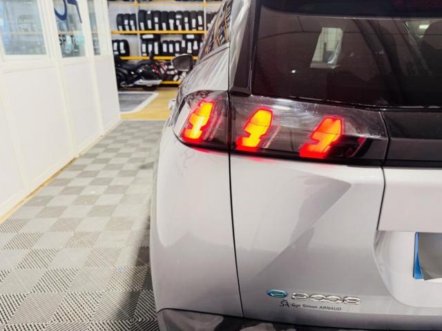 Peugeot 2008 image 1