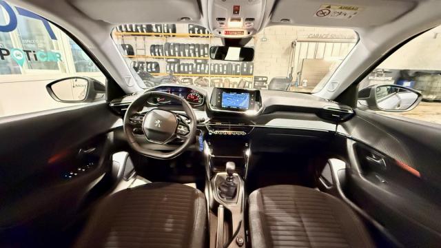 Peugeot 2008 image 9