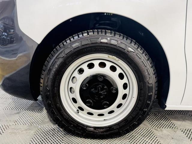 Peugeot Expert image 9