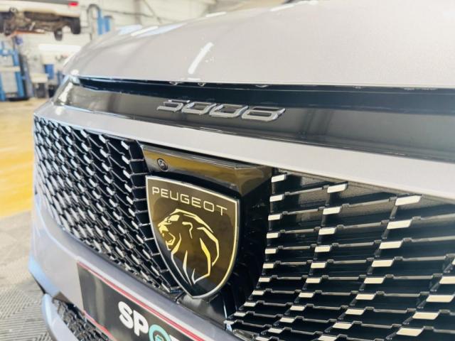 Peugeot 5008 image 4
