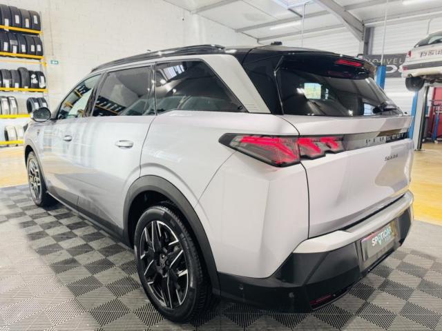 Peugeot 5008 image 9