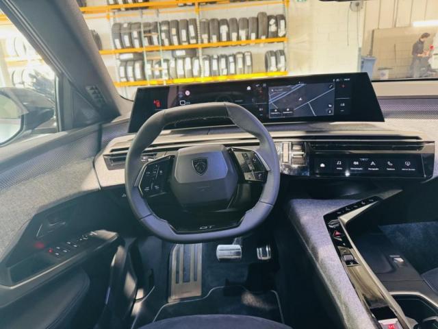 Peugeot 5008 image 6