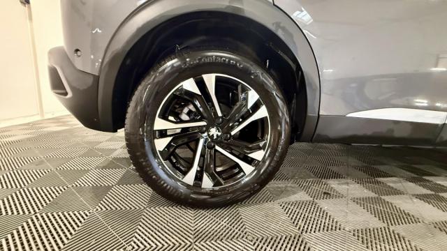 Peugeot 2008 image 8