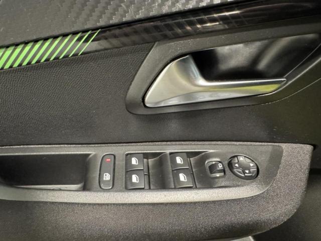 Peugeot 208 image 6