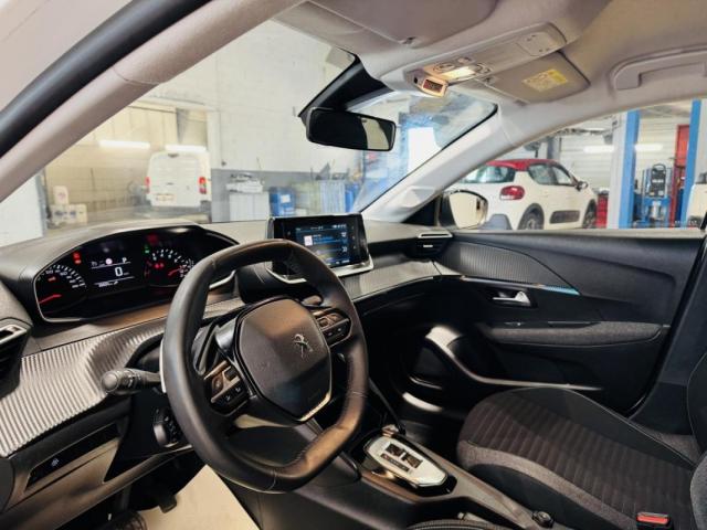 Peugeot 208 image 6