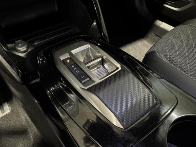 Peugeot 2008 image 1