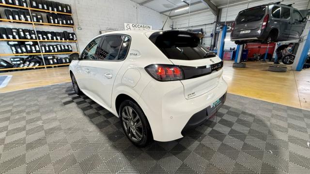 Peugeot 208 image 4