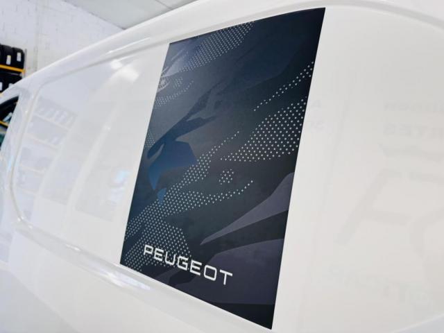 Peugeot Partner image 3
