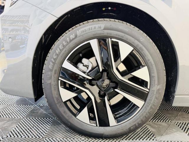 Peugeot 208 image 5