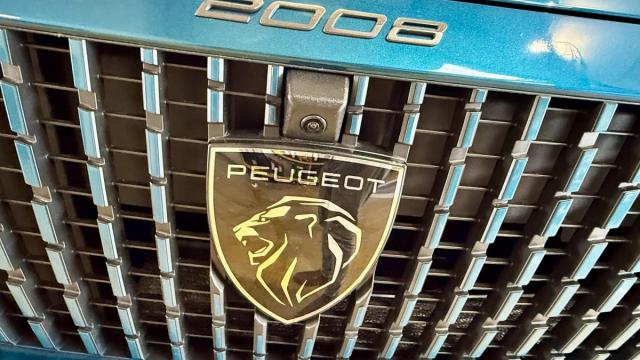 Peugeot 2008 image 6