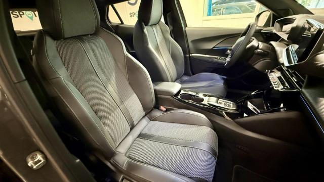 Peugeot 2008 image 6