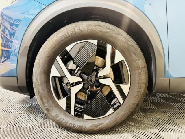 Peugeot 2008 image 9