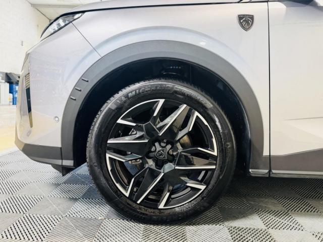 Peugeot 3008 image 1