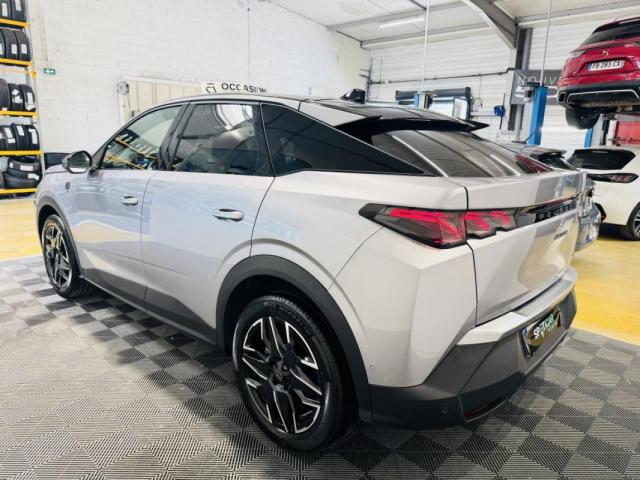 Peugeot 3008 image 2