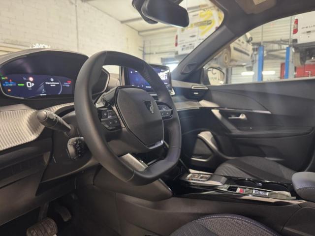 Peugeot 2008 image 6