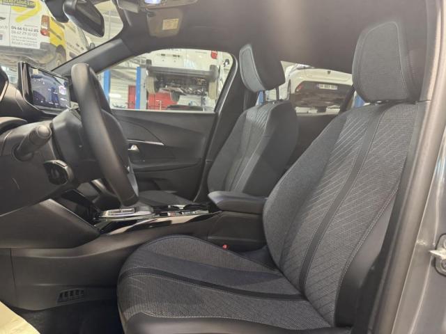 Peugeot 2008 image 2