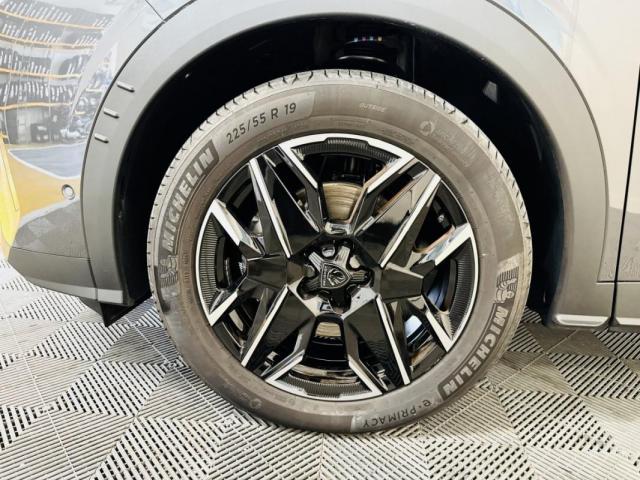 Peugeot 5008 image 8