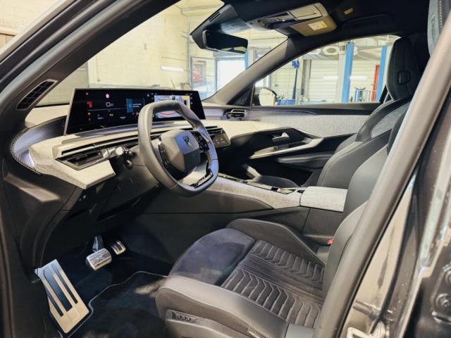 Peugeot 5008 image 2