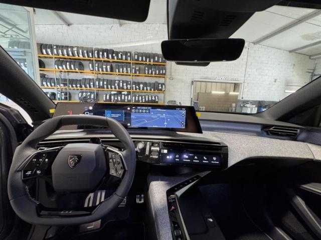 Peugeot 3008 image 3