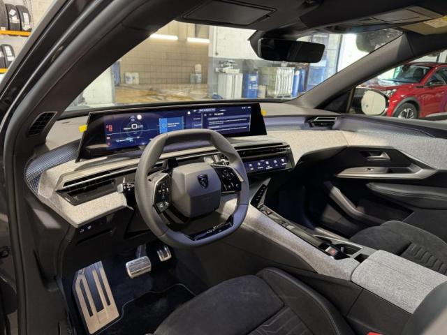 Peugeot 3008 image 2